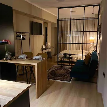 Dream Romantic Living *