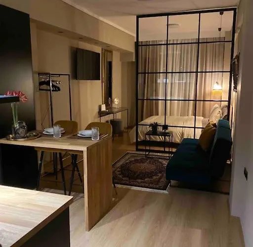 Dream Romantic Living *